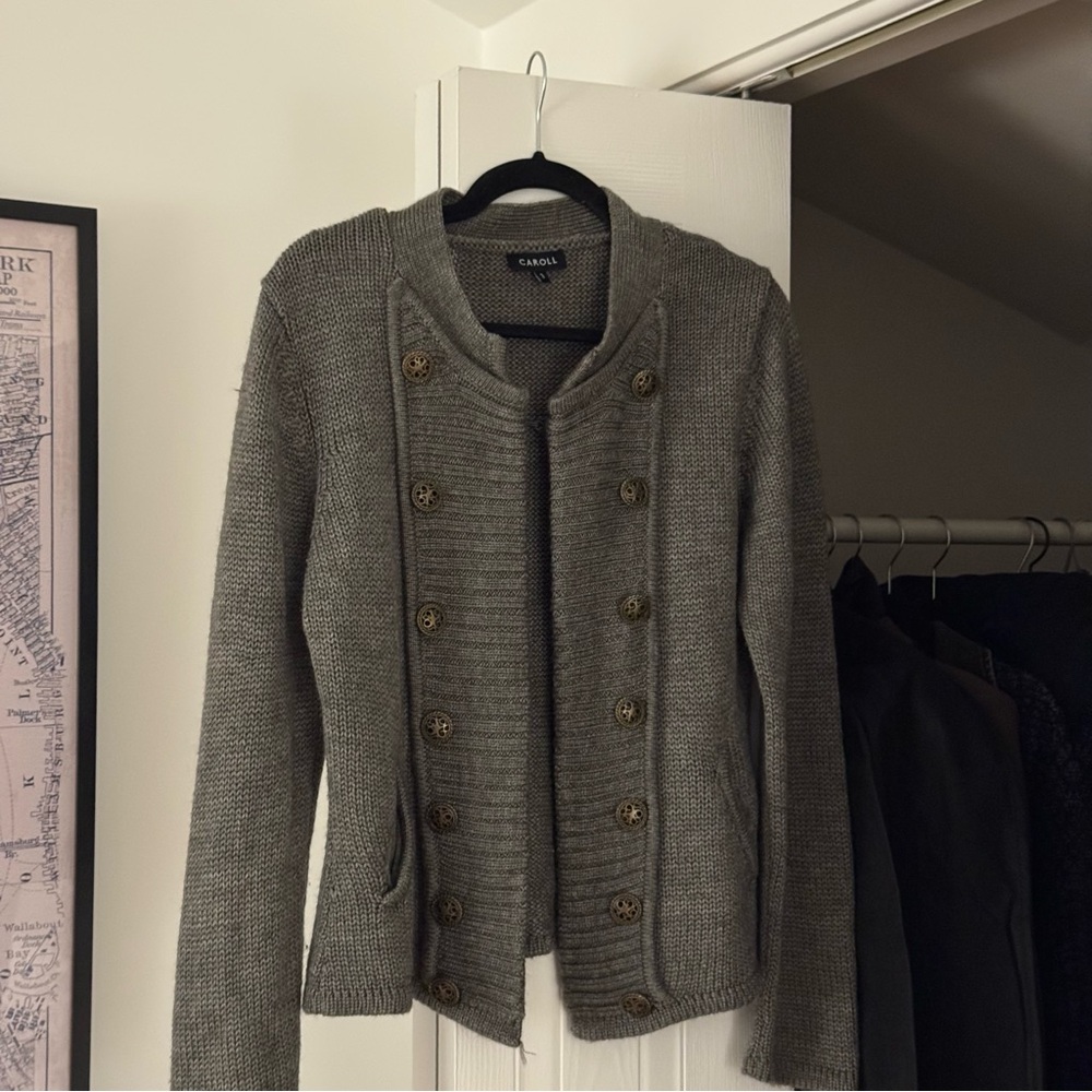 Knit Cardigan sweater gray with Button Detail